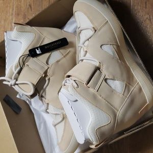 New Sorel hidden wedge sneakers Size 10 1/2